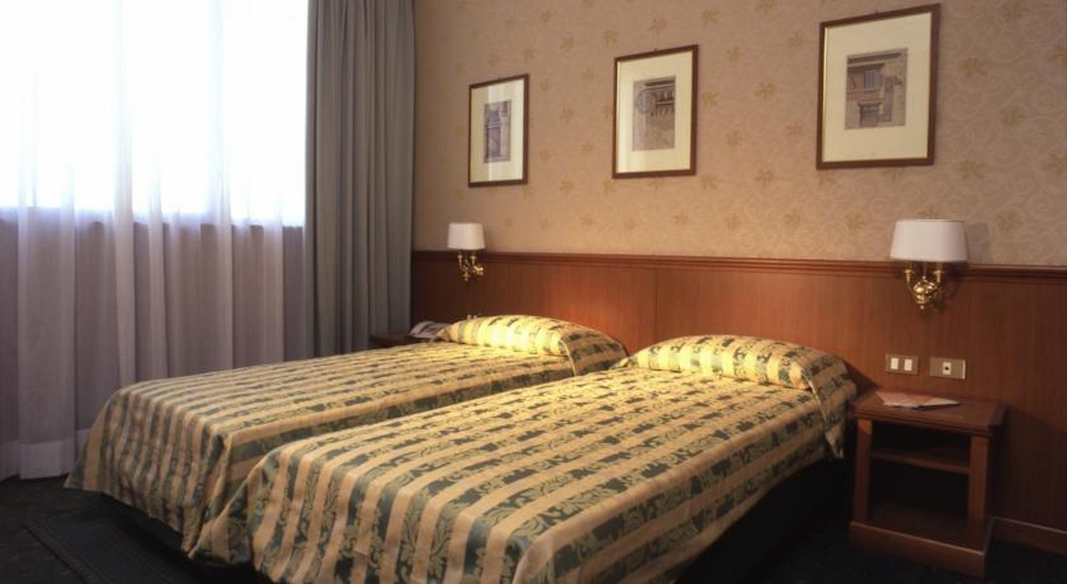 Hotel The Brand Roma Ngoại thất bức ảnh