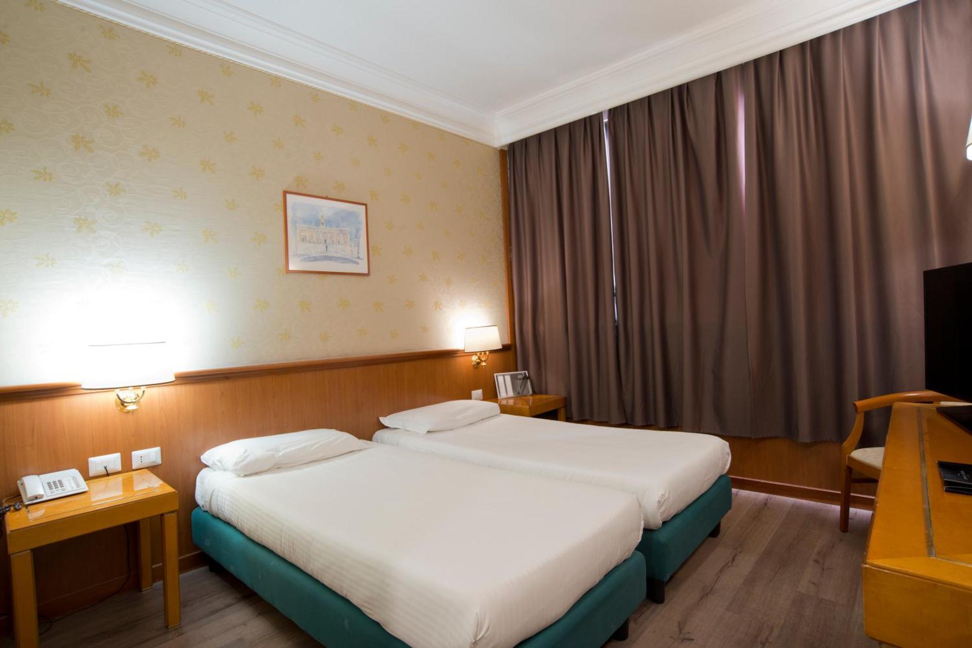 Hotel The Brand Roma Ngoại thất bức ảnh